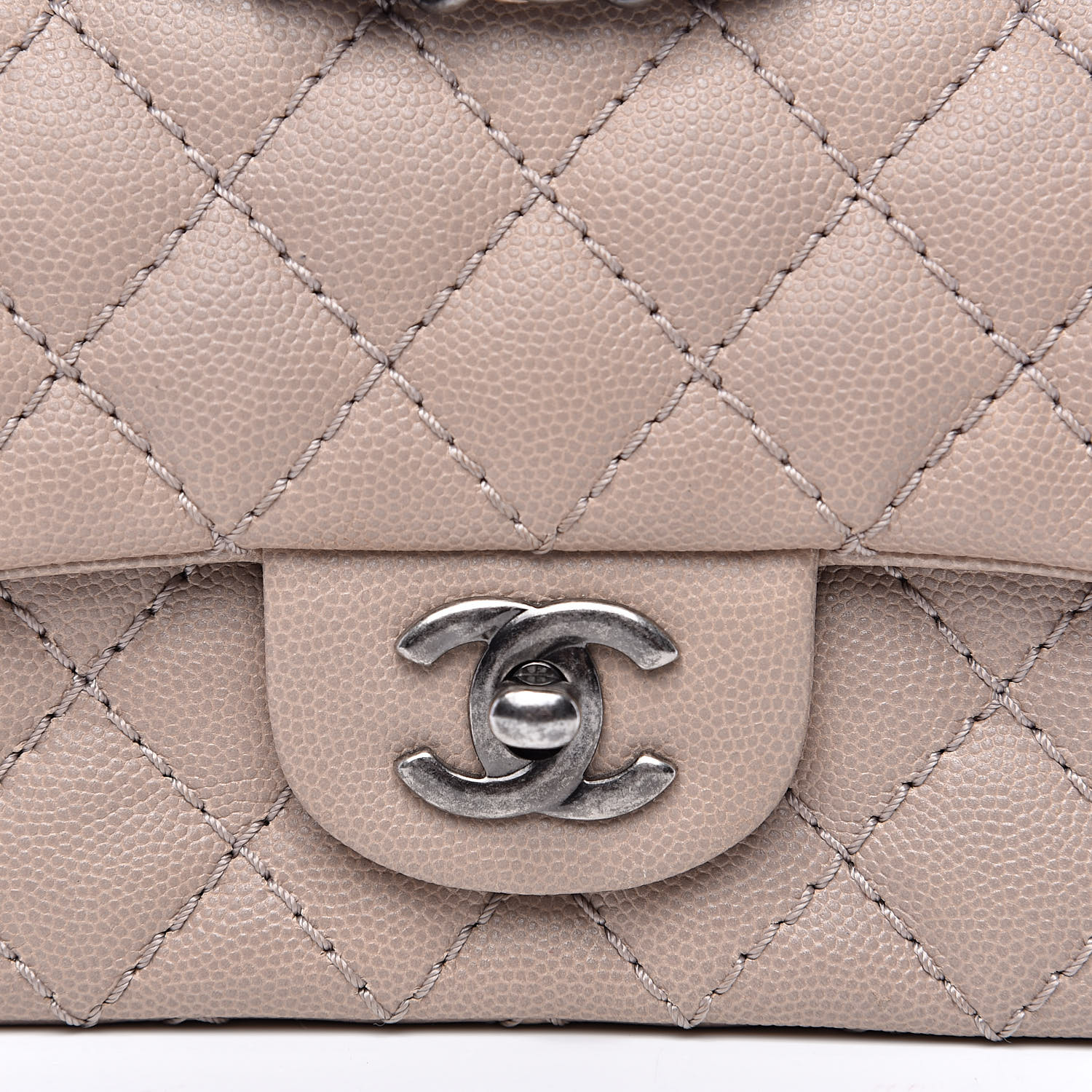 chanel 18s beige mini