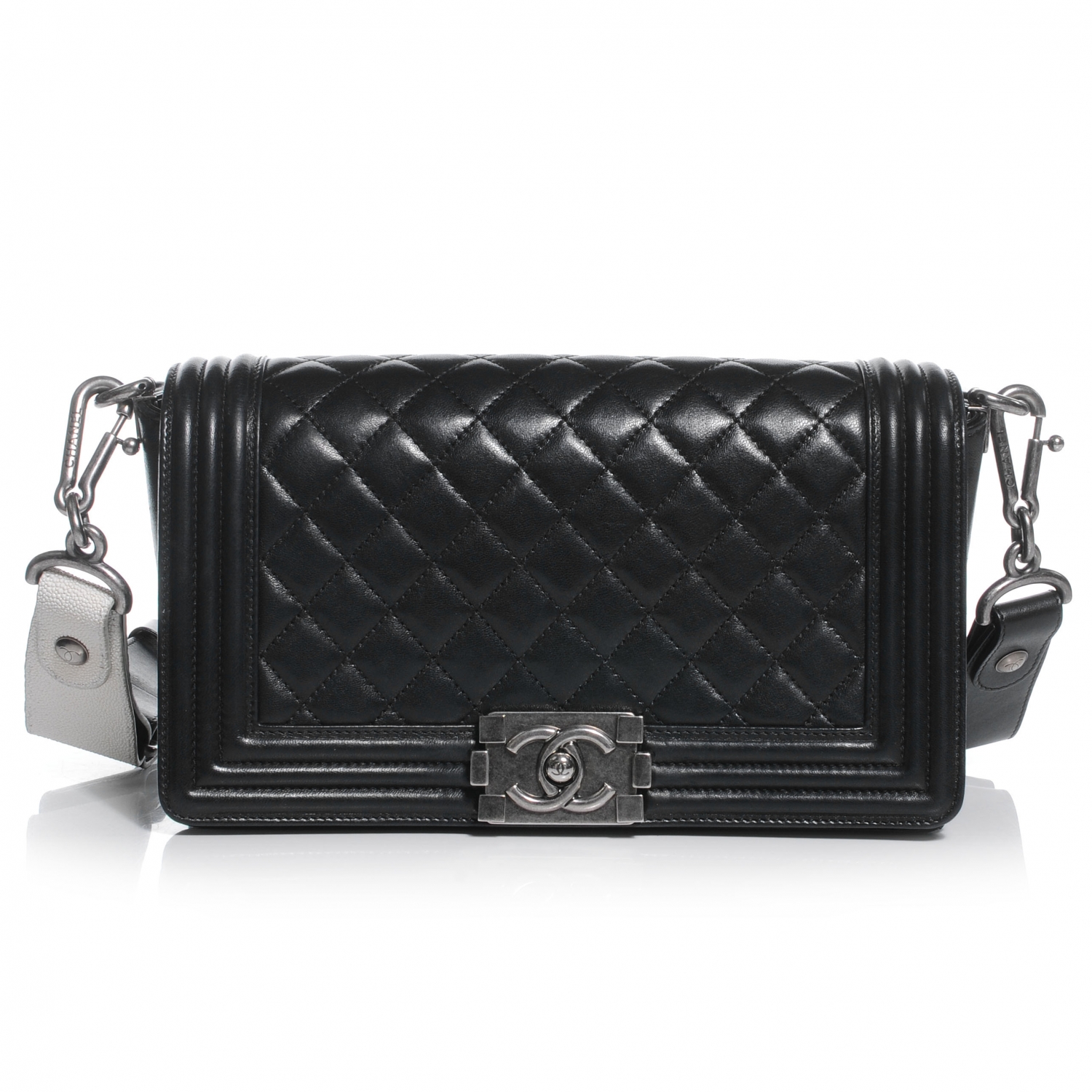 chanel boy bag strap