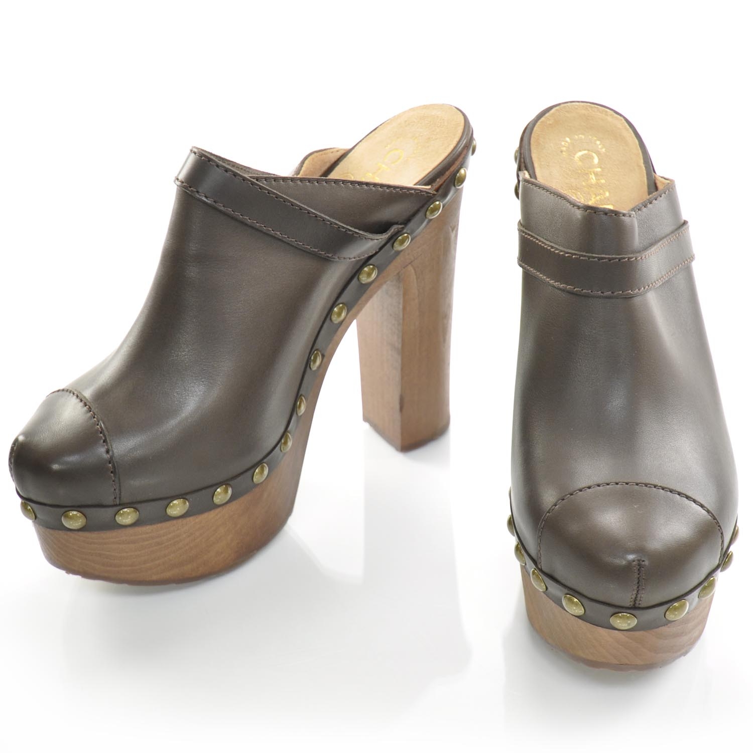 clogs chanel