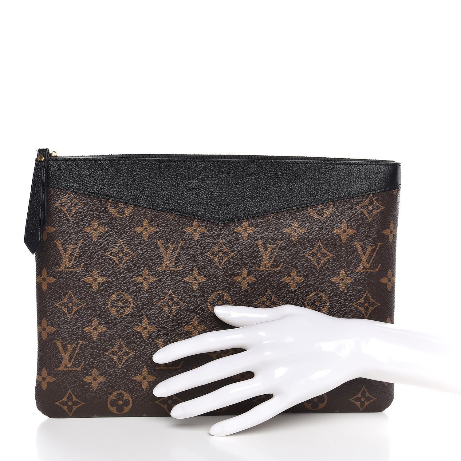 daily pouch louis vuitton black