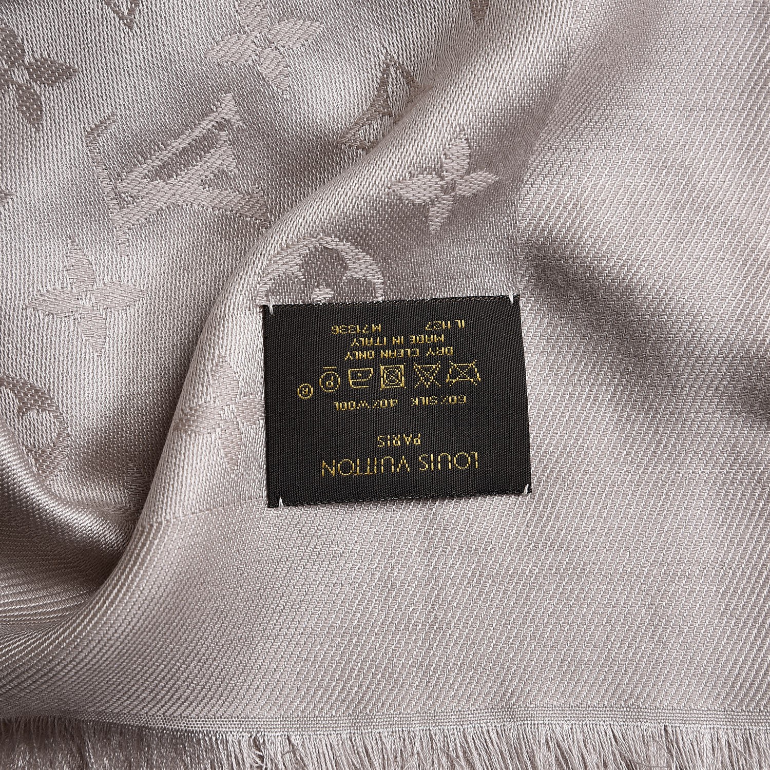 6 Ways To Tie Louis Vuitton Denim Shawl
