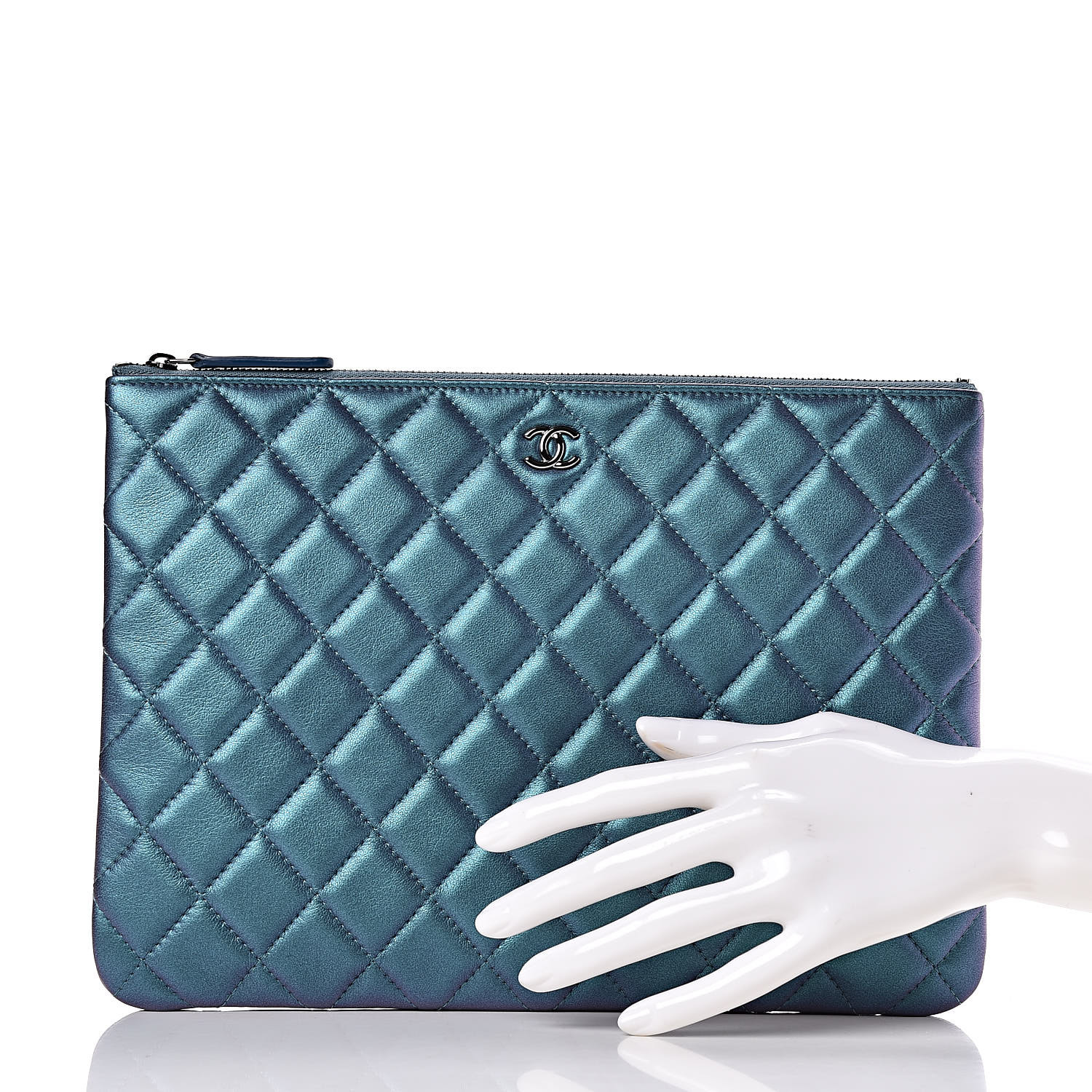 chanel iridescent lambskin quilted bag