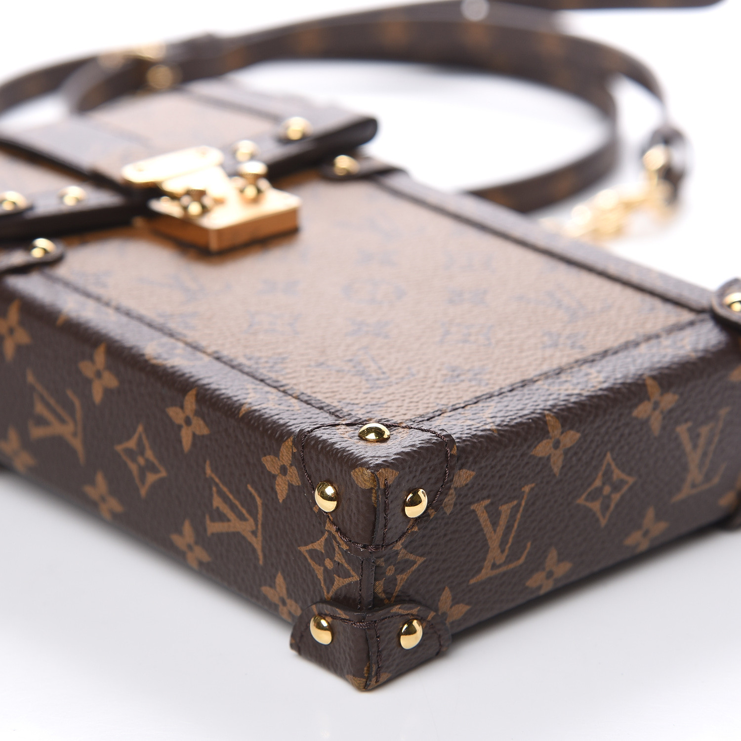 lv pochette reverse