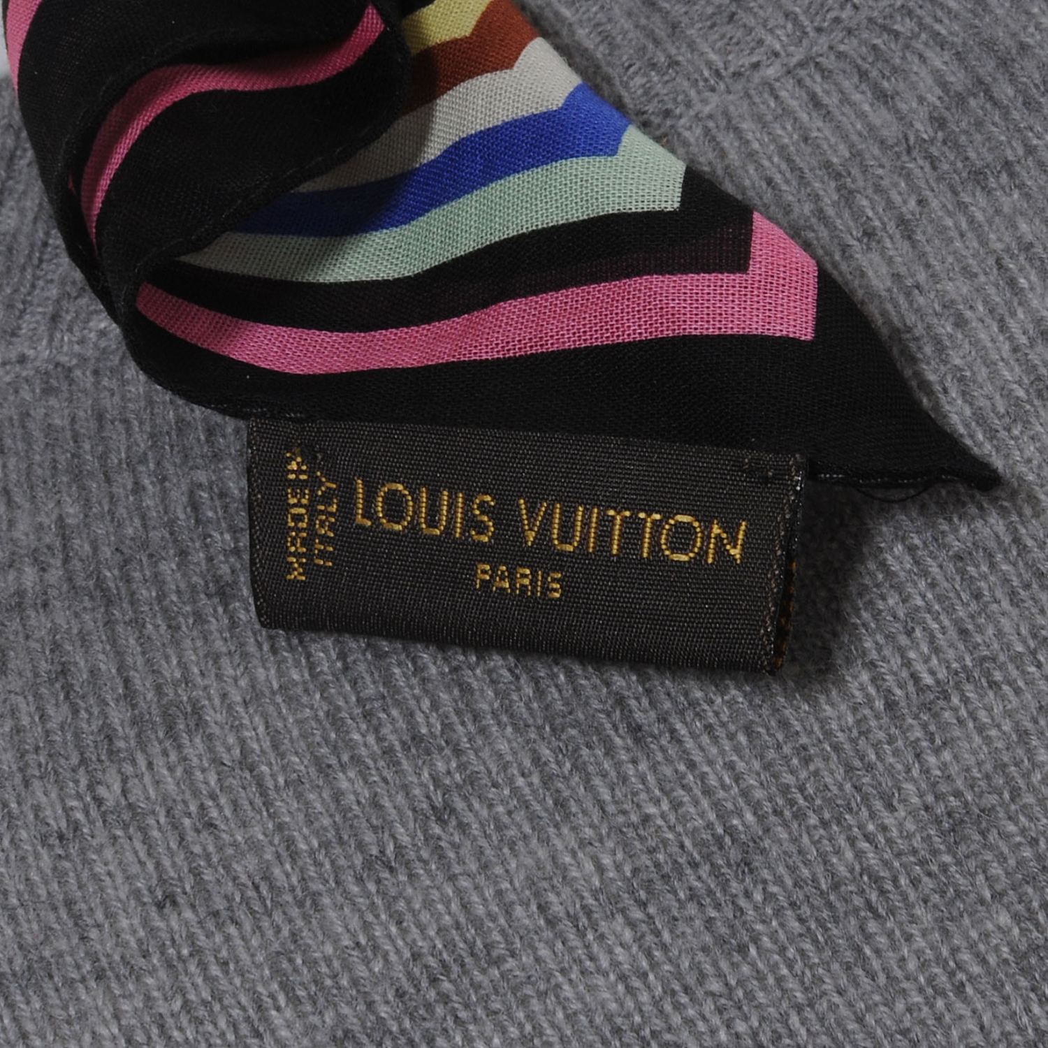 Louis Vuitton unveils US$500 facemask and bandana set  Esquire Middle East  – The Region's Best Men's Magazine