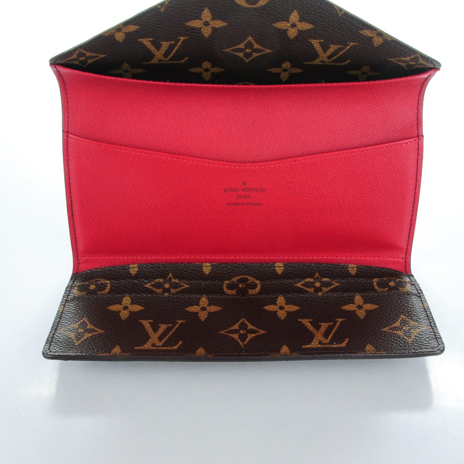 ✨LOUIS VUITTON✨ Josephine Wallet Selling $600 Discontinued in