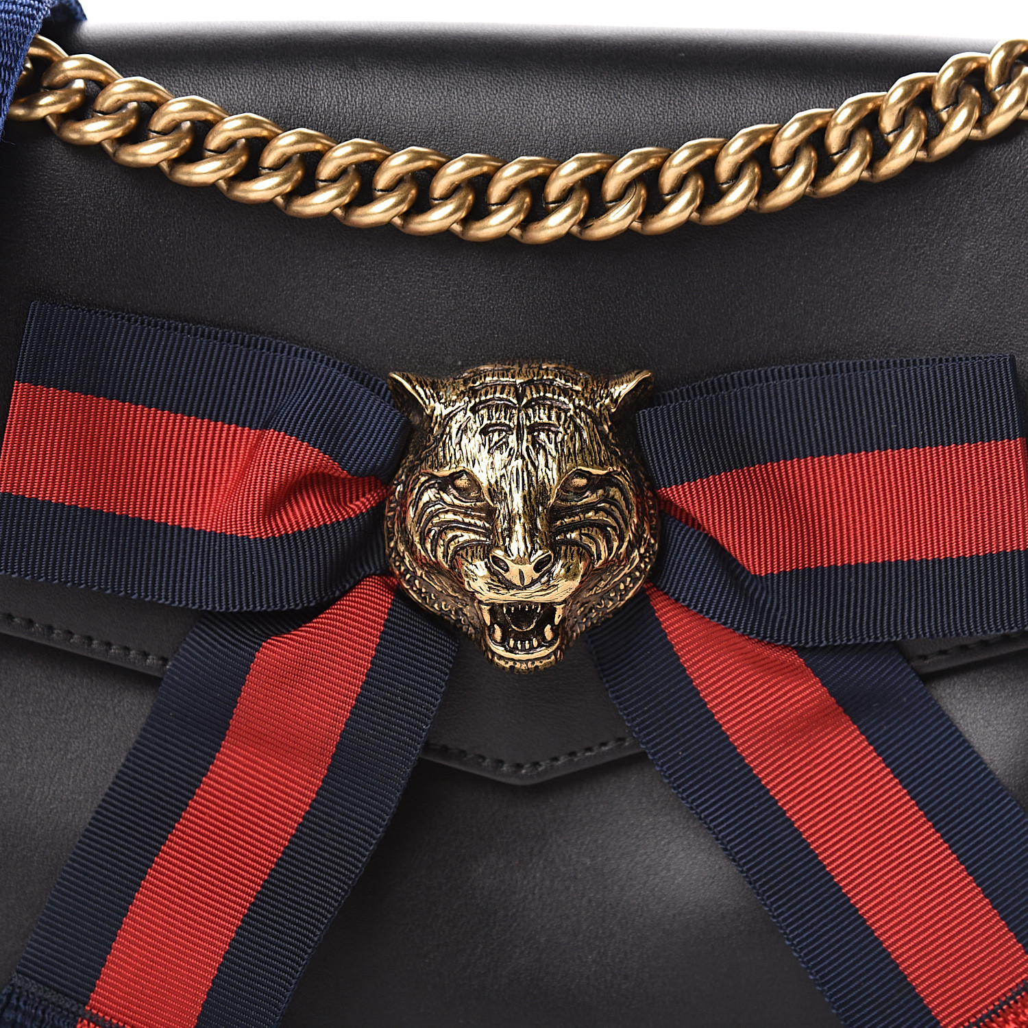 gucci tiger shoulder bag