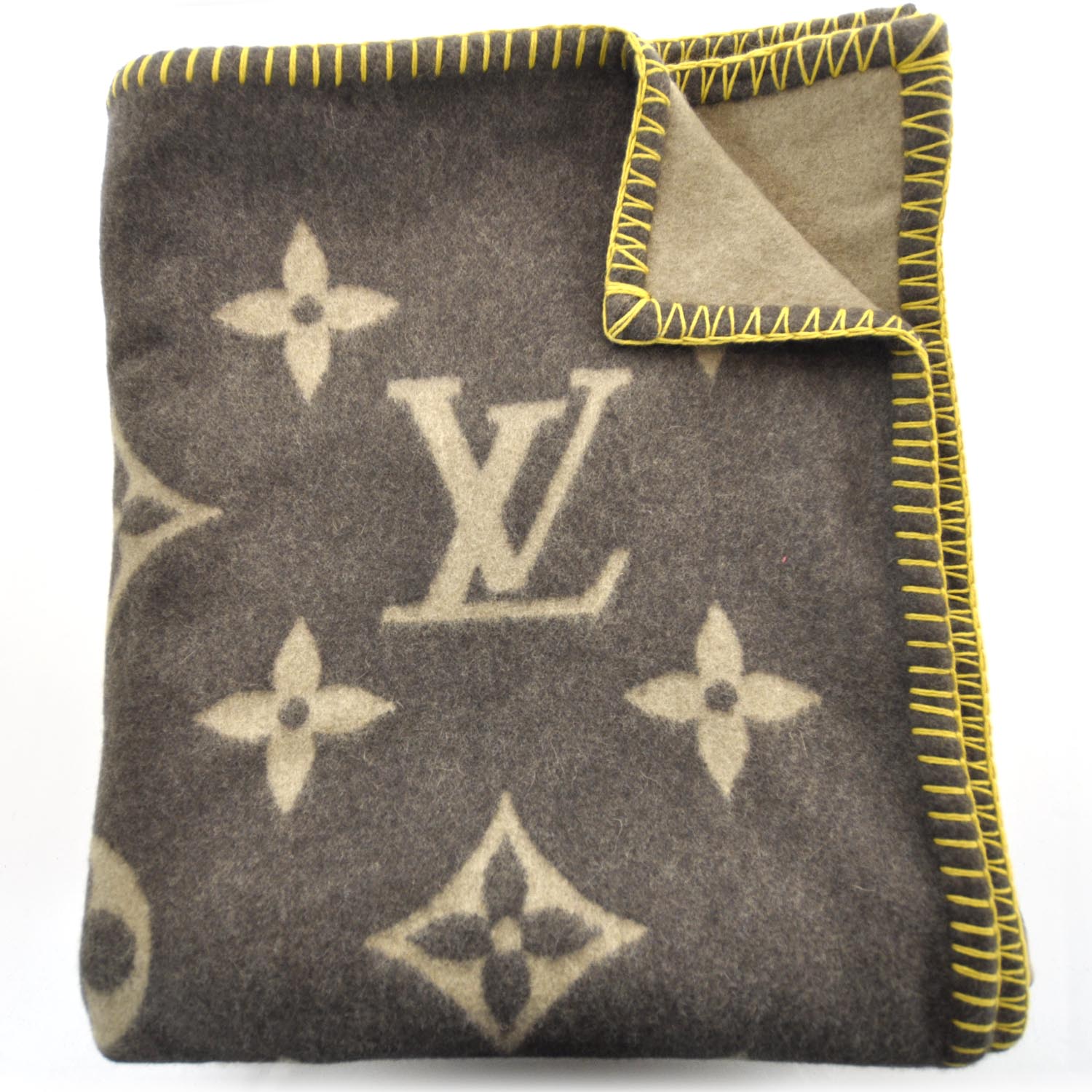 Designer Monogrammed Blankets : Louis Vuitton Monogram Blanket