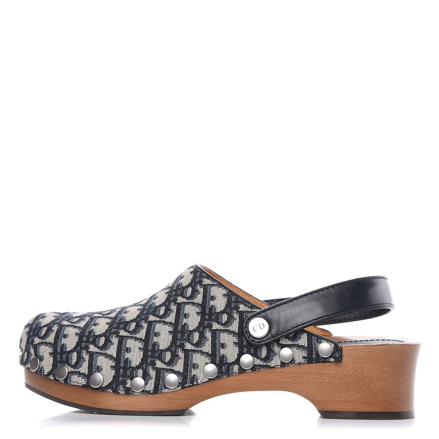 diorquake clogs