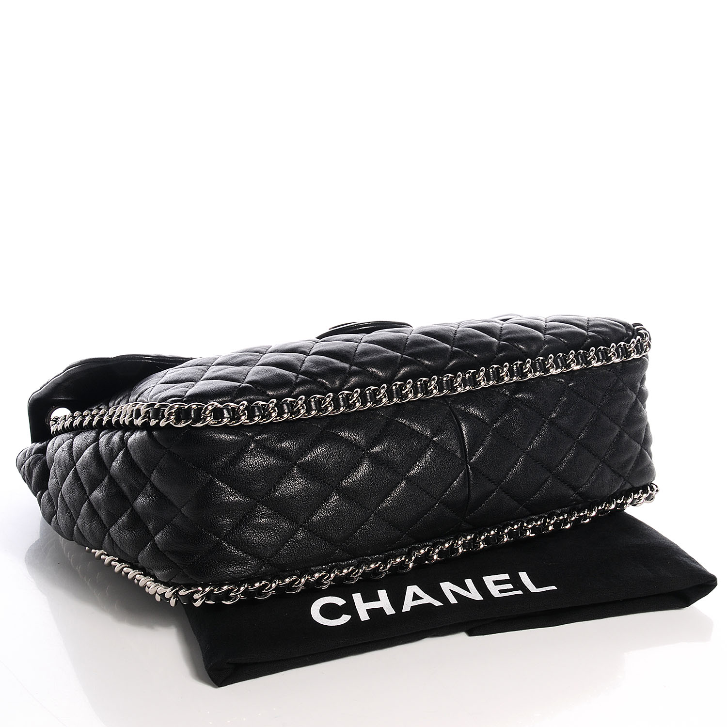 chanel black lambskin bag chunky chain price