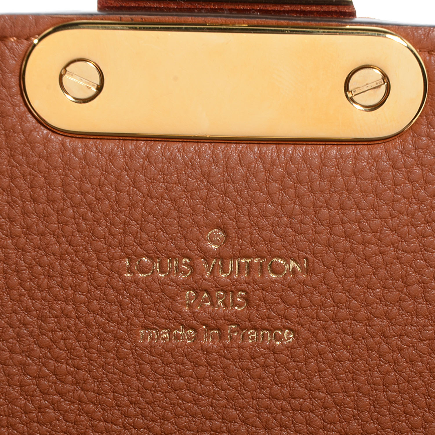 louis vuitton coussin camel