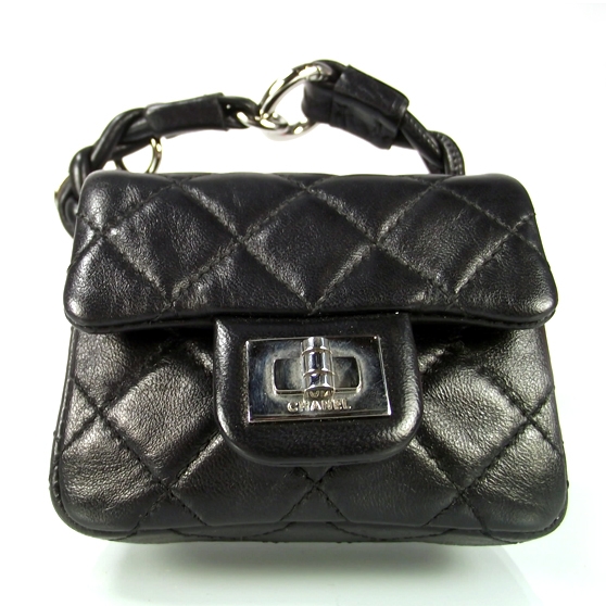 chanel quilted leather