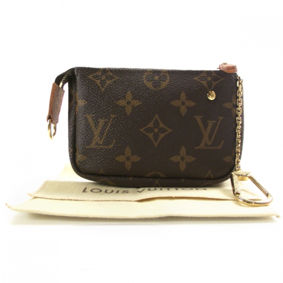 louis vuitton trunks and bags t shirt