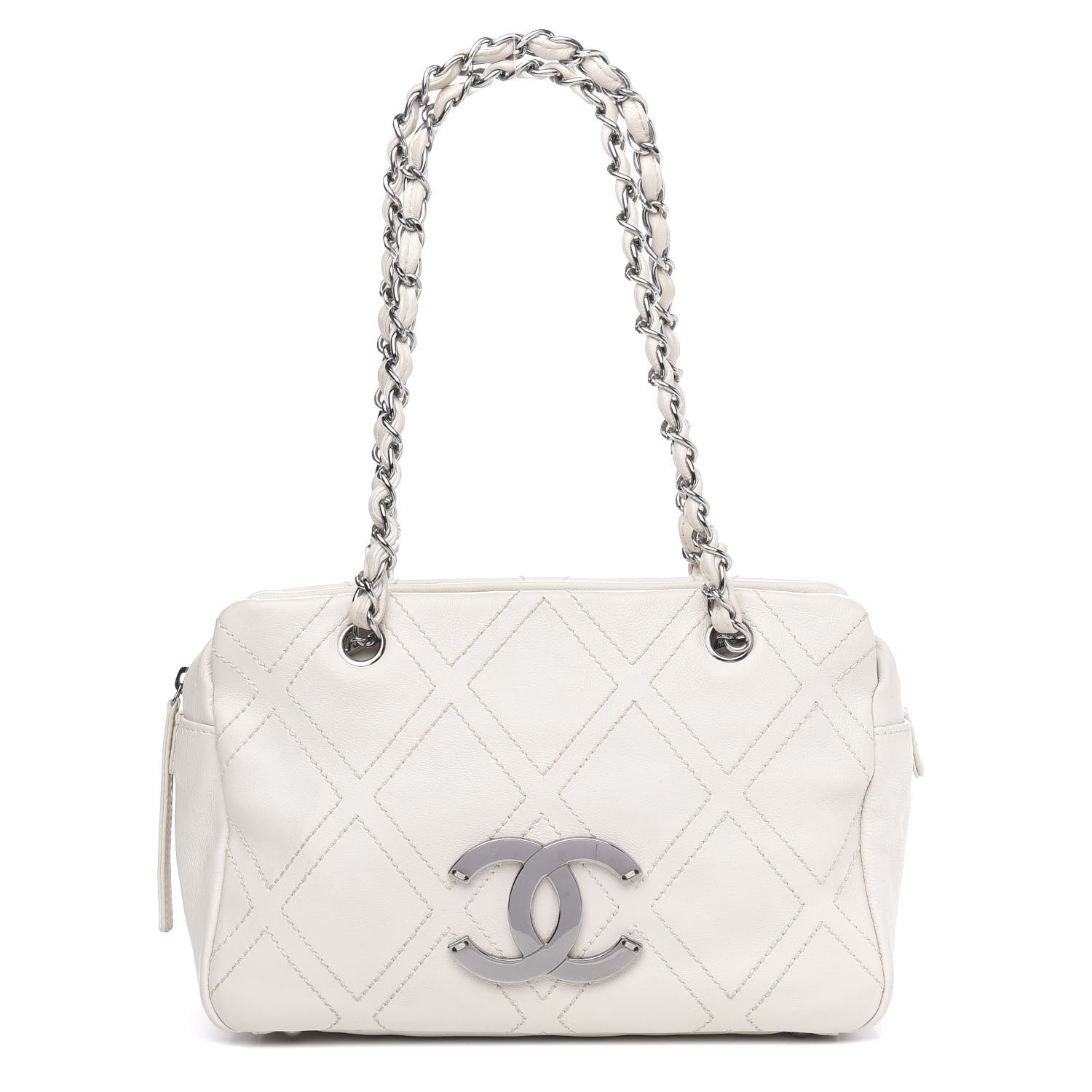 chanel diamond stitch tote