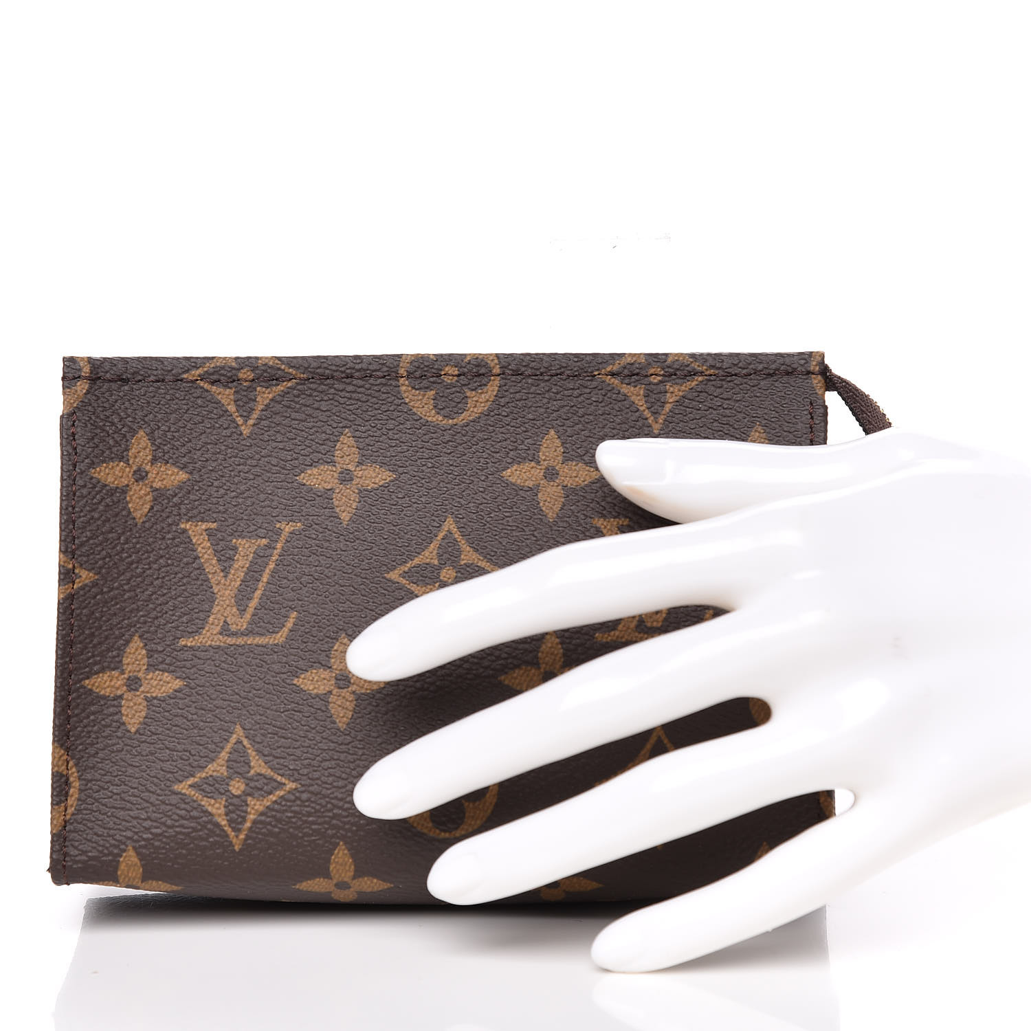 louis vuitton toiletry 15 price