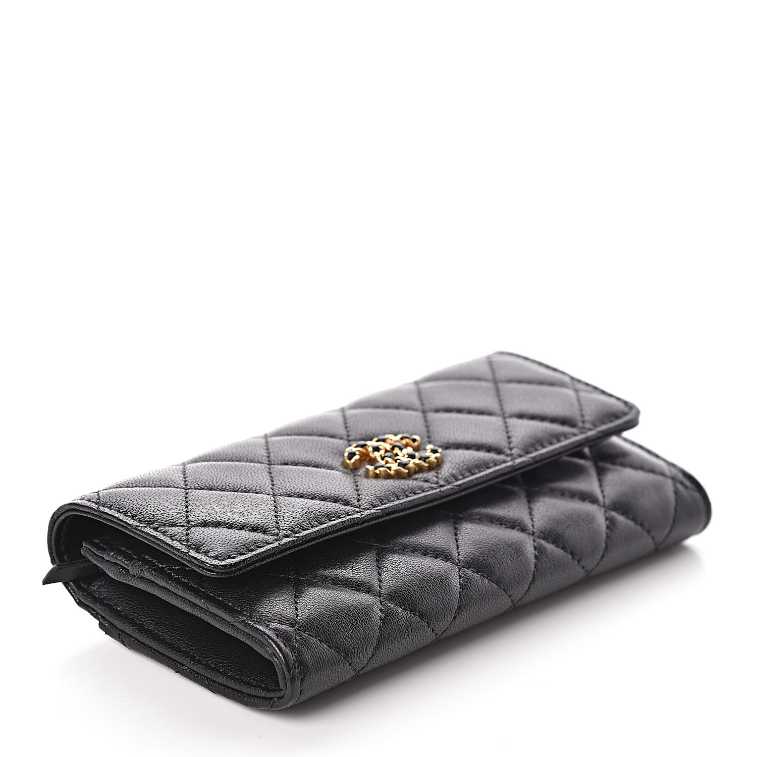 goatskin quilted medium chanel 19 flap black