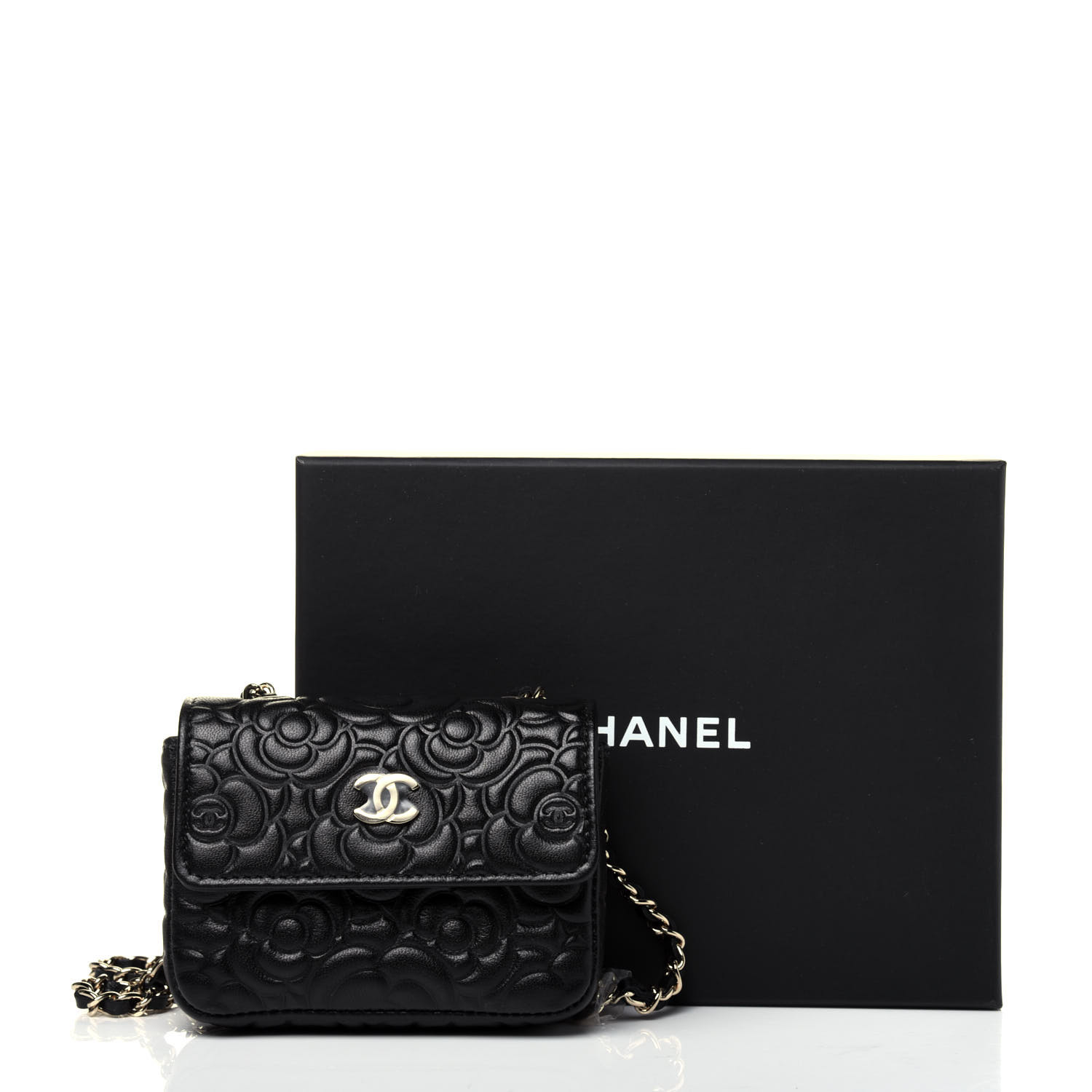 chanel camellia vanity with chain