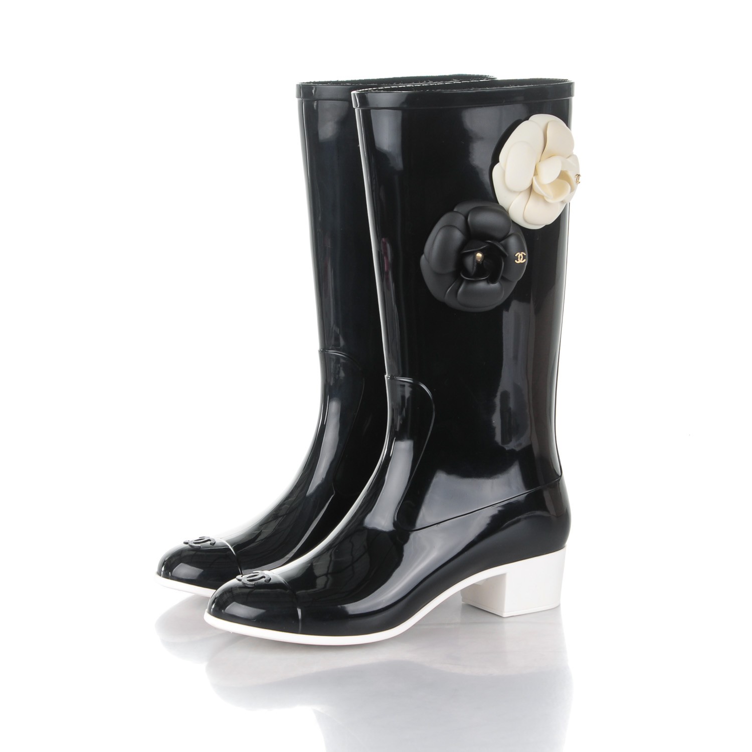 CHANEL Rubber Glitter Camellia Rain Boots 36 Black 168721 | FASHIONPHILE