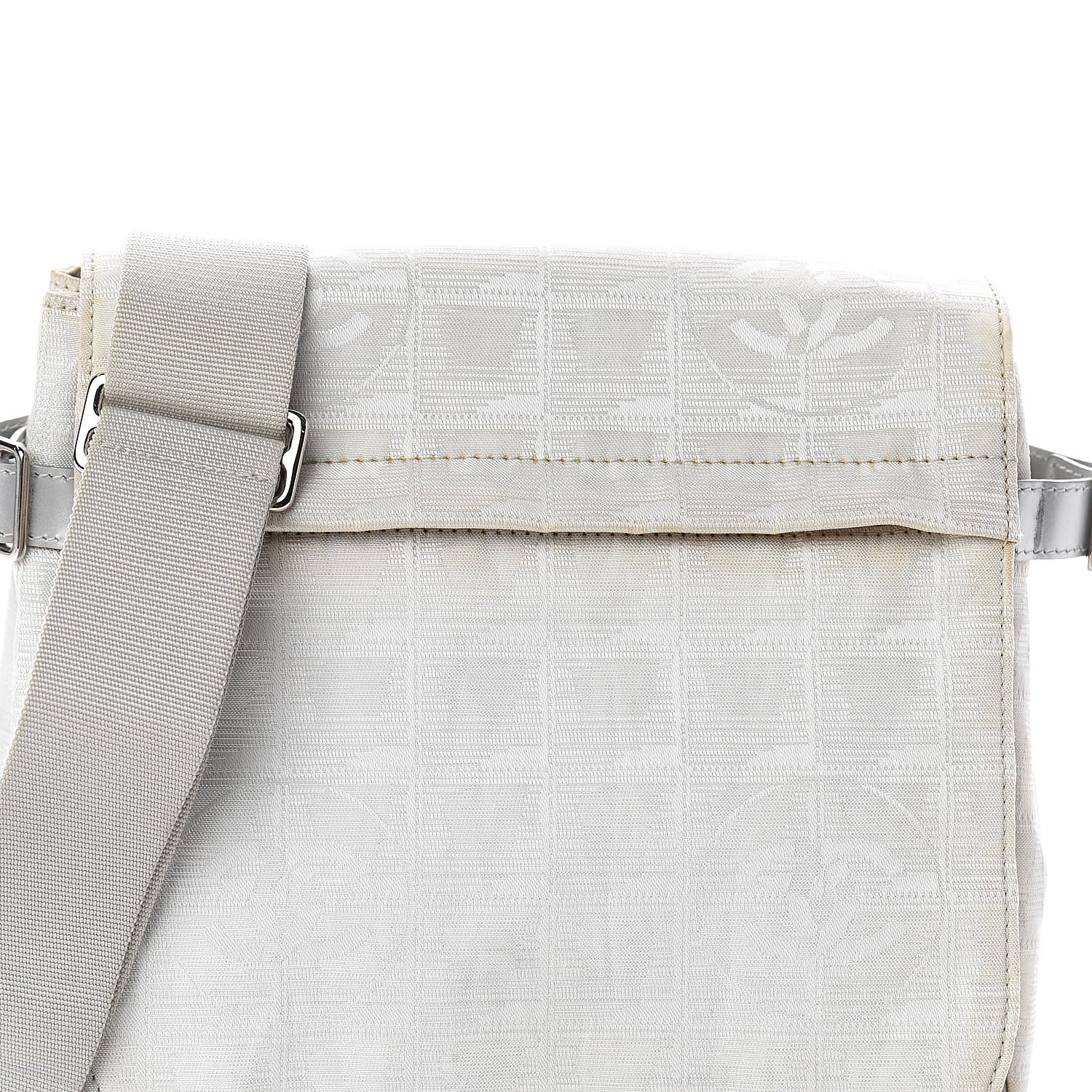 crossbody messenger bag for travel