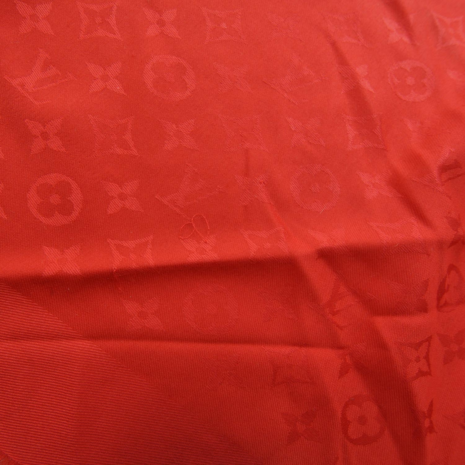 LOUIS VUITTON Wool Silk Monogram Shawl Red 25626 | FASHIONPHILE