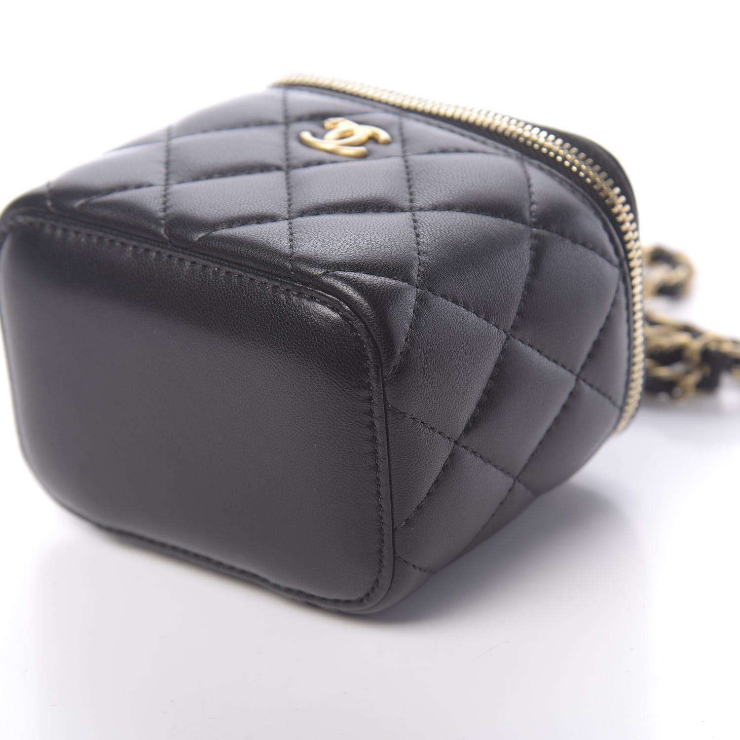 CHANEL Lambskin Quilted Pearl Crush Mini Vanity Case With Chain Black 639430