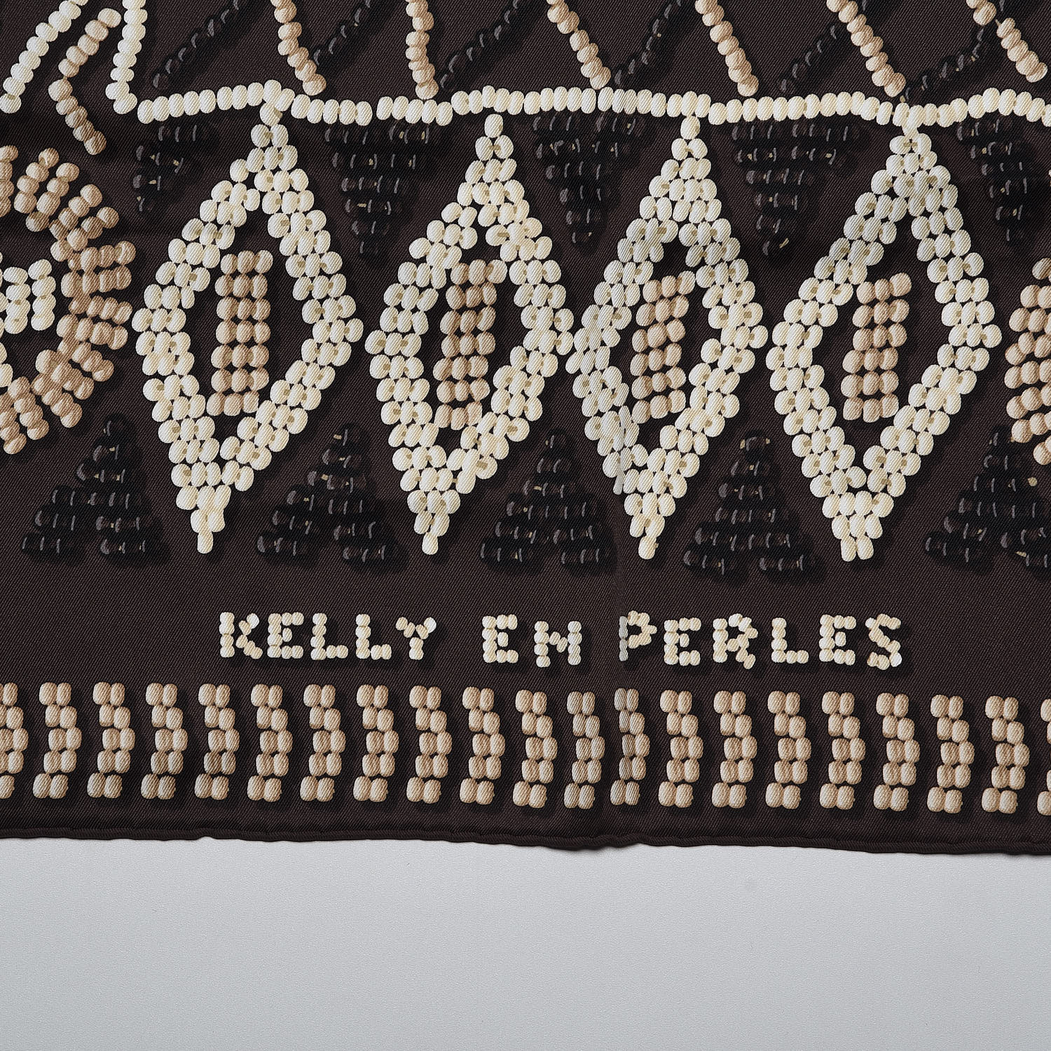 kelly en perles scarf