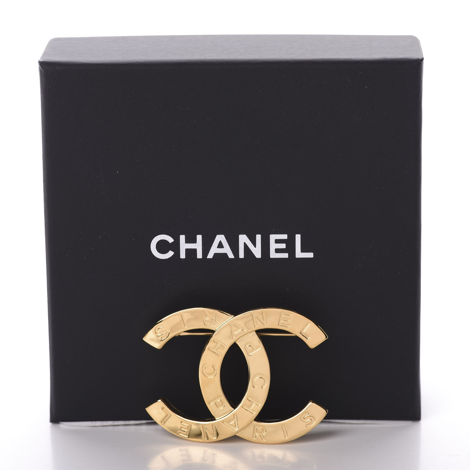 CHANEL Metal Paris Button CC Large Brooch Gold 556542