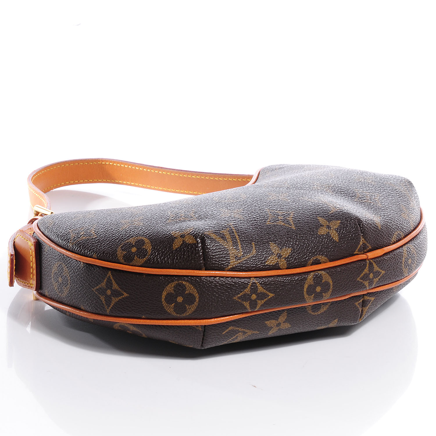 louis vuitton monogram croissant pm