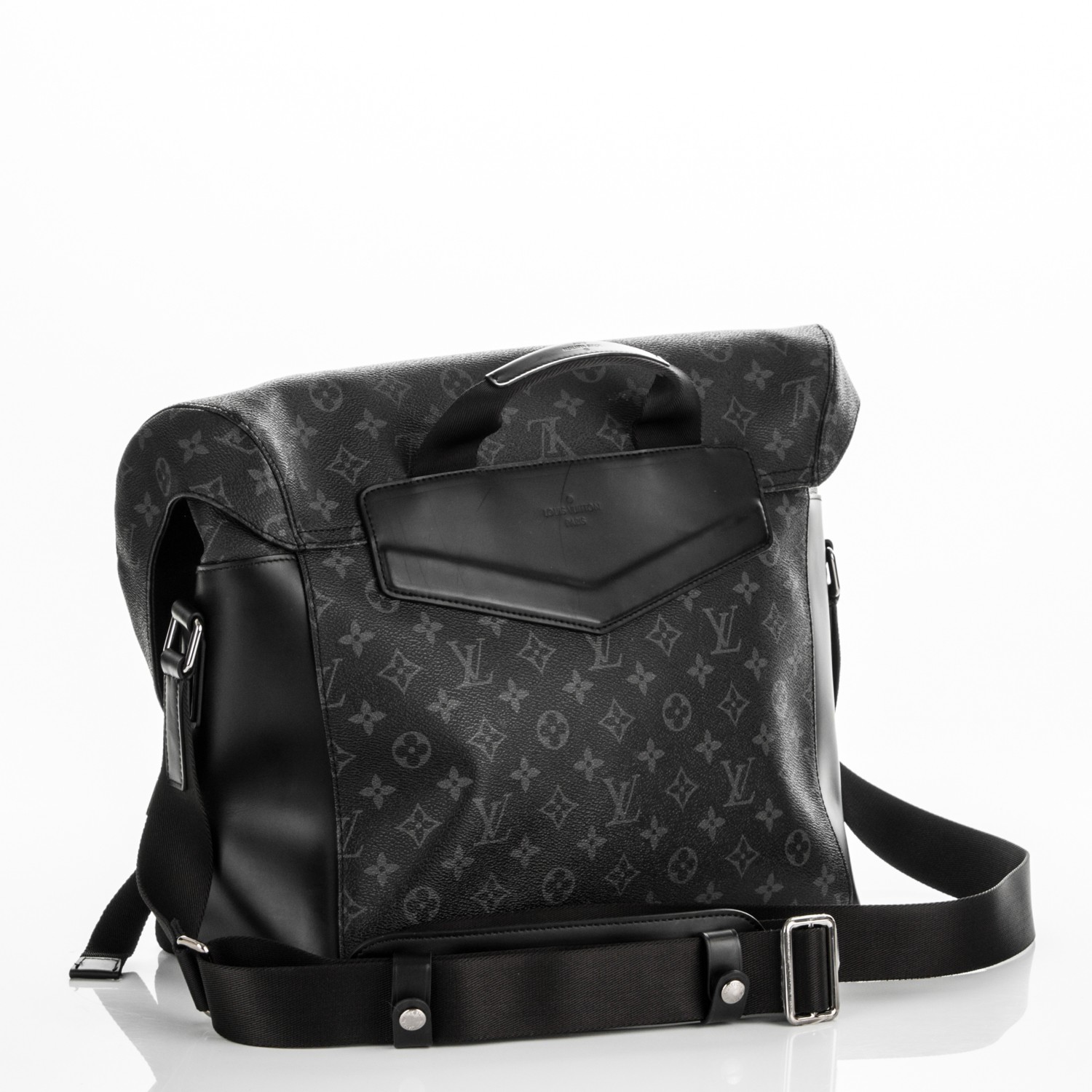 LOUIS VUITTON Monogram Eclipse Voyager Messenger MM 180049