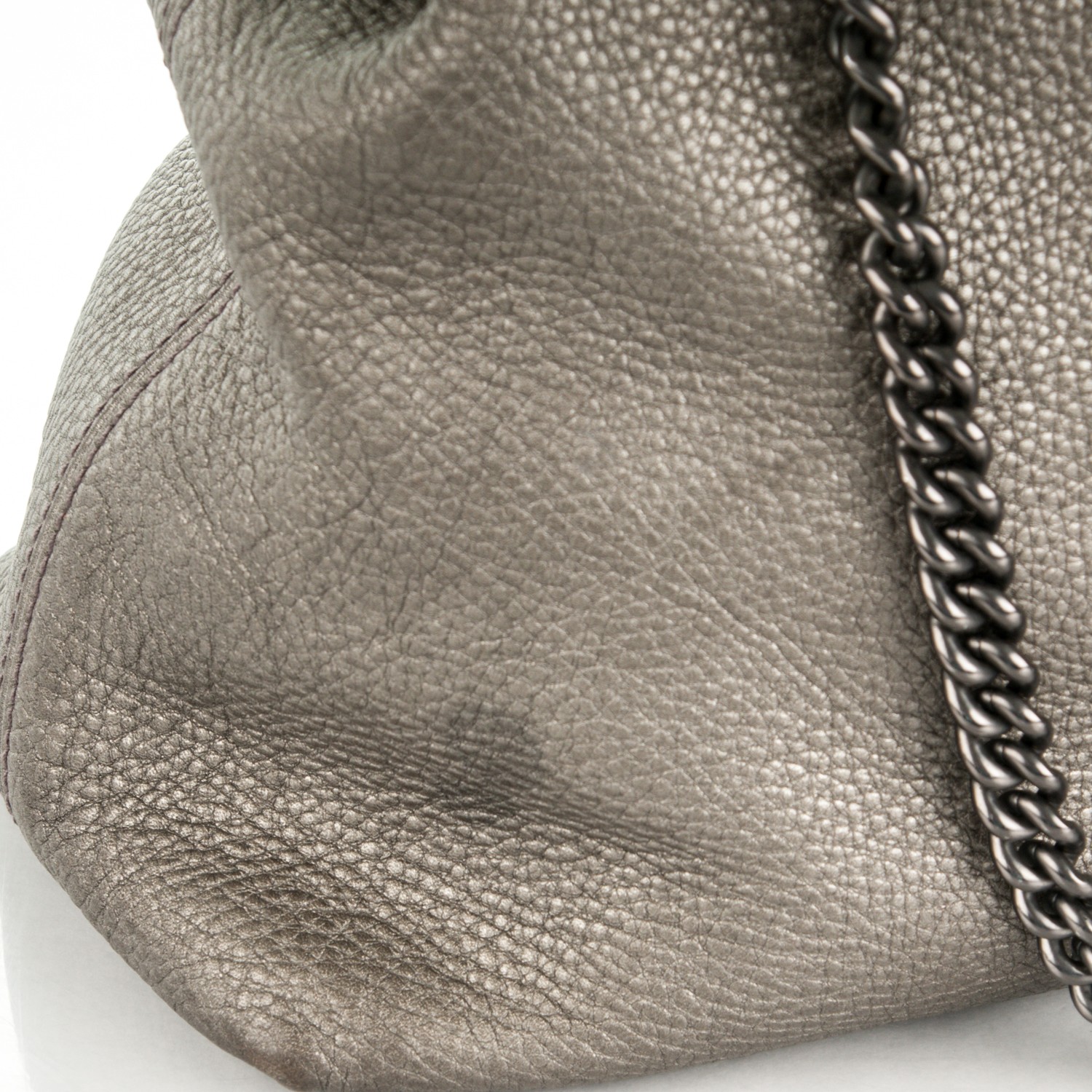 GUCCI Metallic Pebbled Calfskin Medium Soho Chain Shoulder Bag Pewter ...