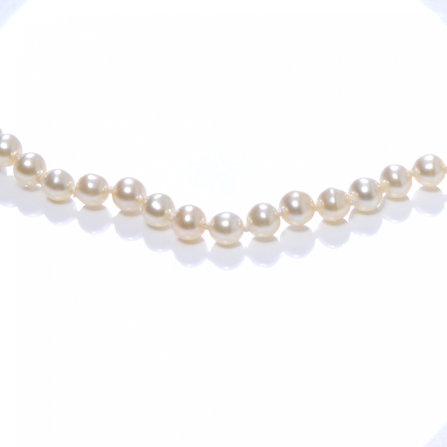 CHANEL Classic 16 Inch Pearl Beaded CC Necklace 49734