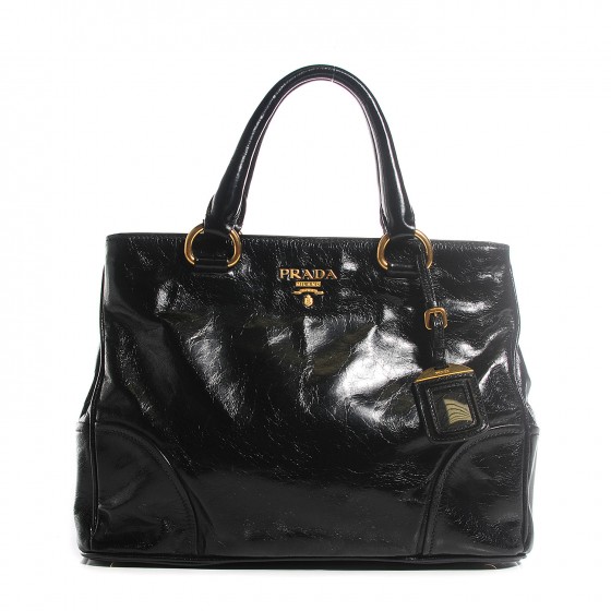 prada vitello shine tote