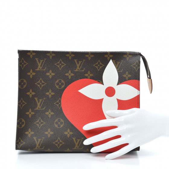 lv game on toiletry