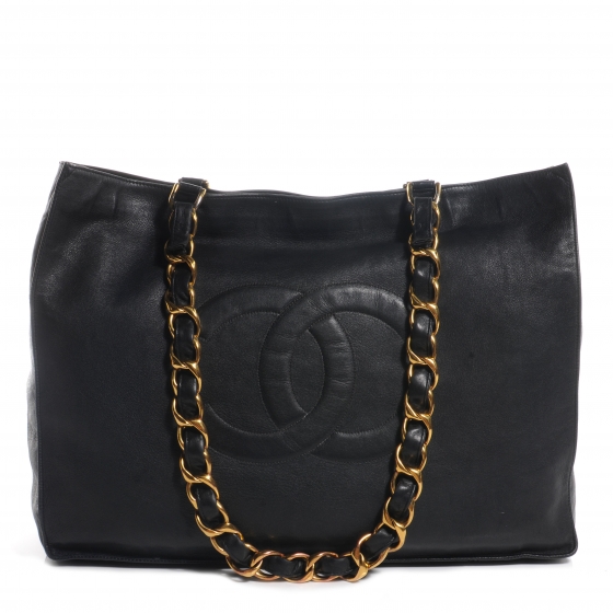 chanel black lambskin shoulder bag