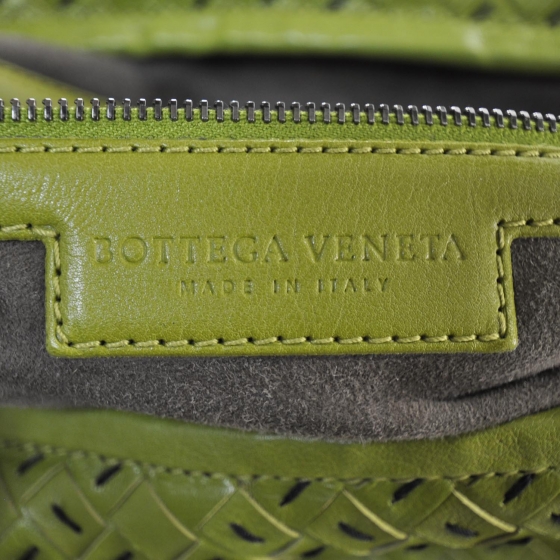 BOTTEGA VENETA Shiny Calfskin Large Top Stitched Veneta Hobo 26472