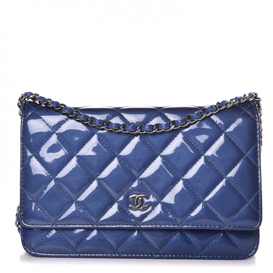 vicky chain wallet in quilted patent leather