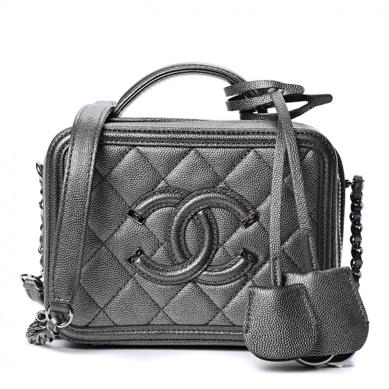 chanel caviar quilted small cc filigree vanity case