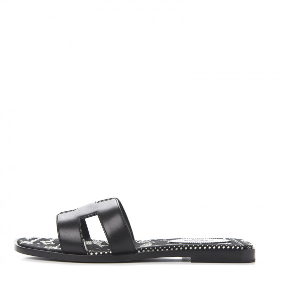 black oran sandals