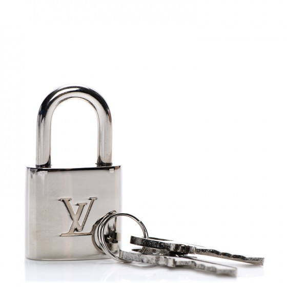 LOUIS VUITTON Polished Silver Lock and Key Set 200892