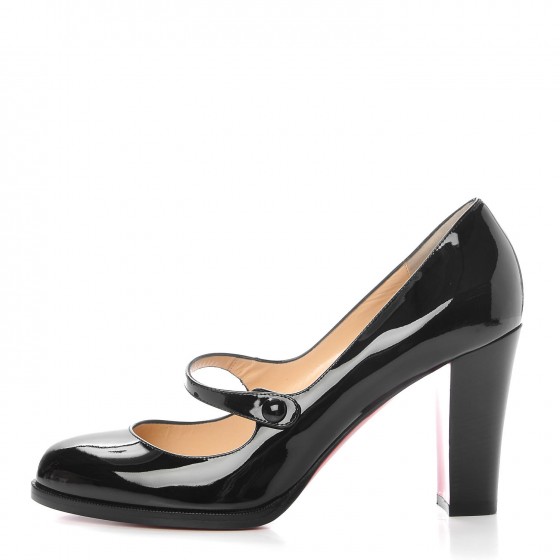 black patent mary jane pumps