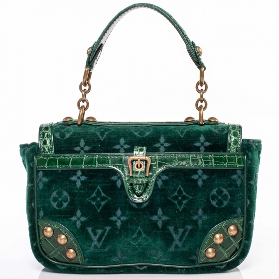 louis vuitton with green strap