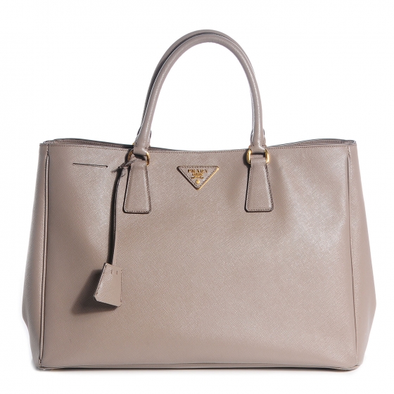 prada argilla saffiano