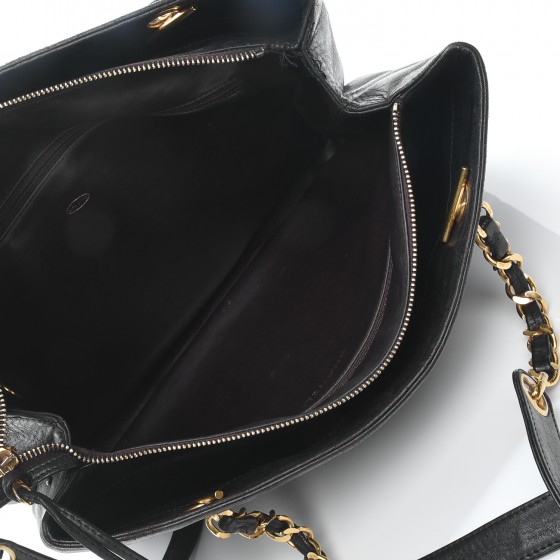 chanel black lambskin shoulder bag