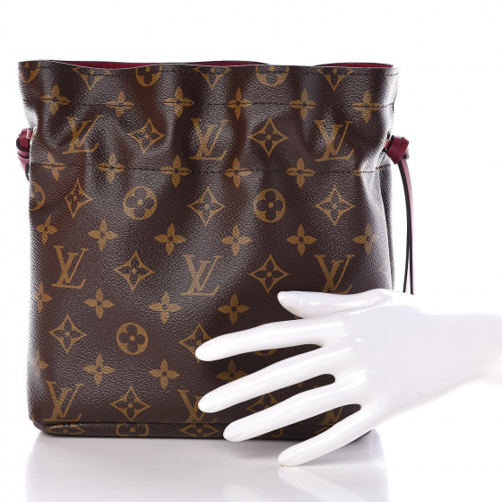 lv pouch noe