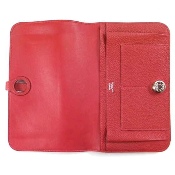 HERMES Togo Dogon Compact Wallet Red 10880 | FASHIONPHILE