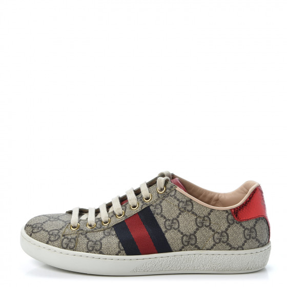 gucci common low gg supreme trainers