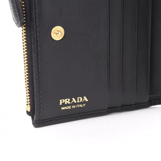 PRADA Vitello Move Wallet Black 606123