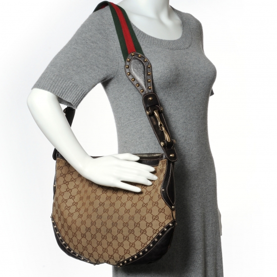 gucci pelham studded shoulder bag