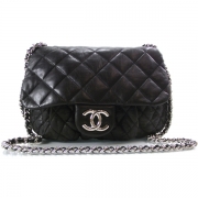 chanel black lambskin bag chunky chain price